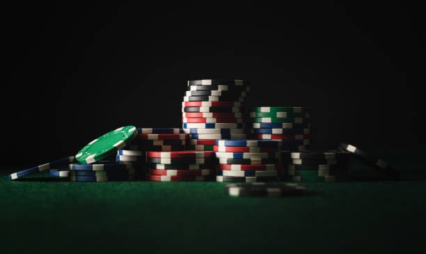 Live Dice Game studio feed with dealer and outcome display